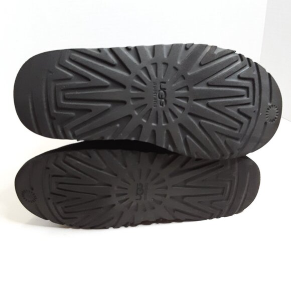 UGG Women's Mini Bailey Bow II Boot size 6 - Picture 5 of 11